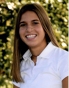 Mia Suarez - Holy Child - Photo Mia Suarez - Holy Child - Photo